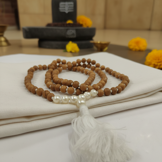 Rudraksha Mala with Pearl Beads and White Tassel - Close-up Premium