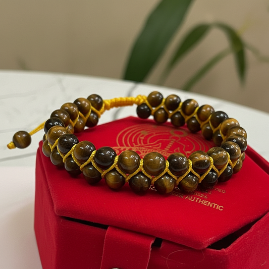 Tiger's Eye Bracelet with Certificate - Close-up Detail